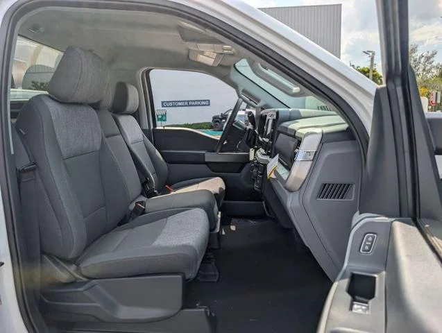 New 2026 Oxford White Ford F-350® XLT image 22