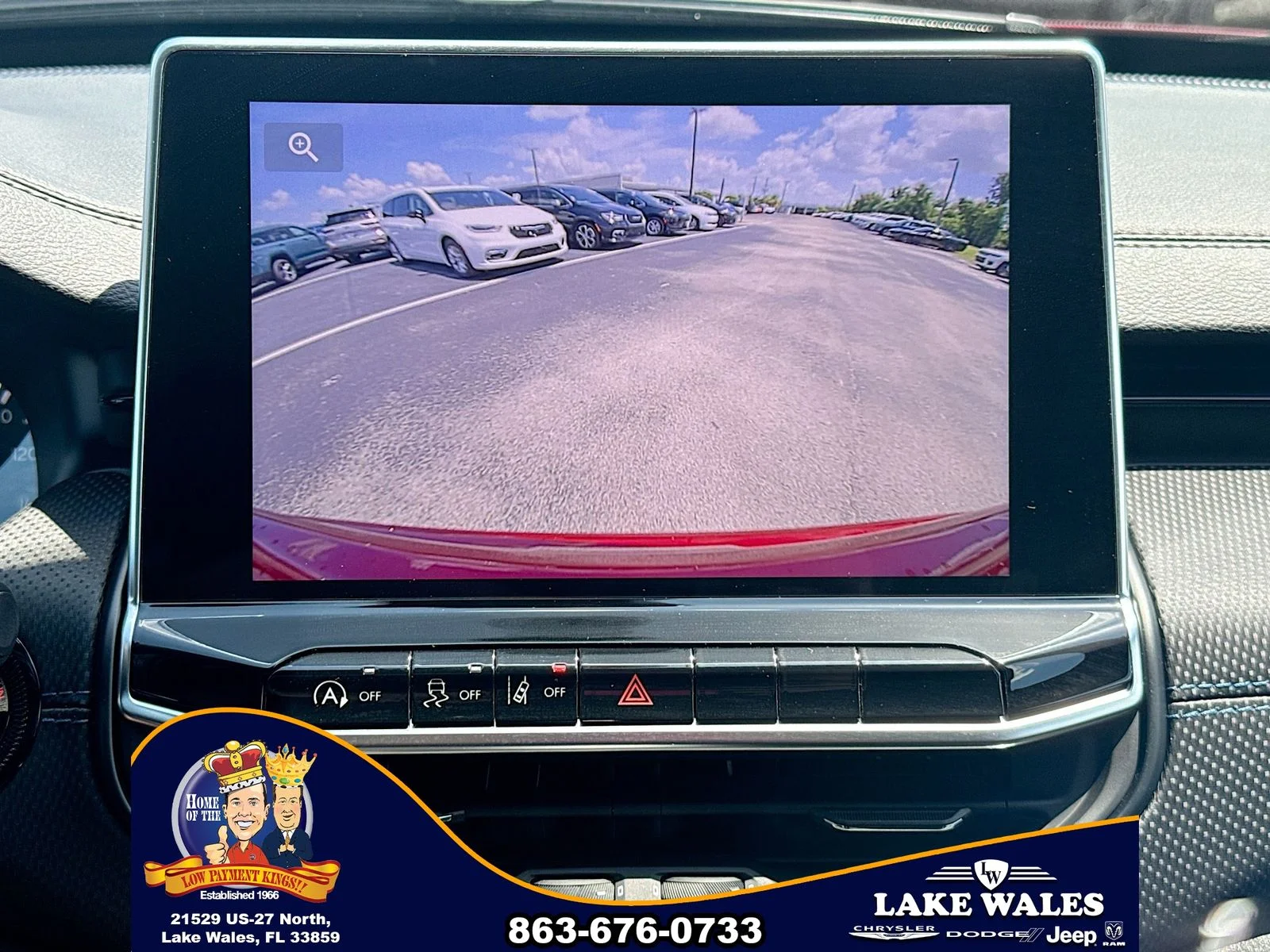 New 2026 Red Hot Pearl-Coat Exterior Paint Jeep Latitude image 12