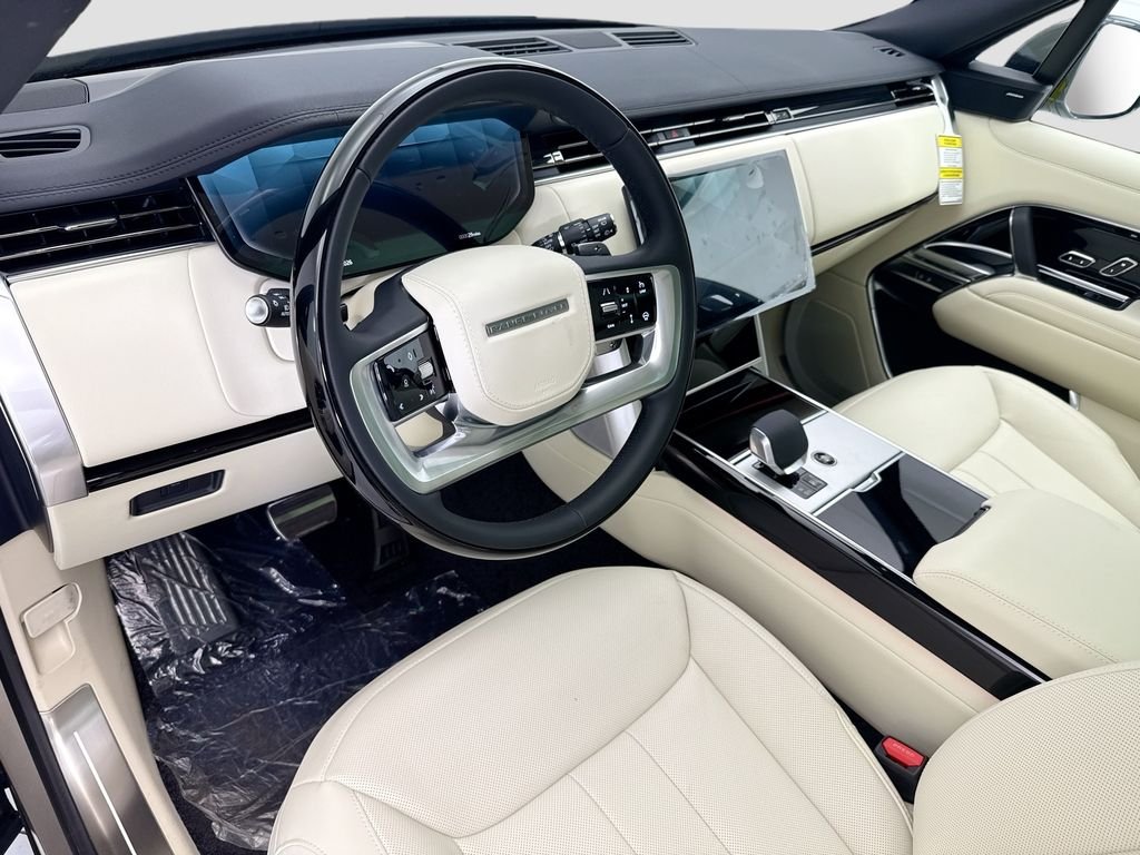 New 2026 Batumi Gold Land Rover SE image 10