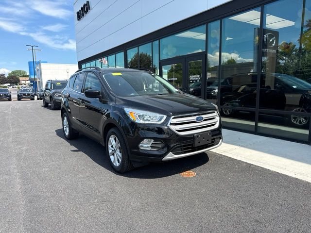 Used 2018 Black Ford SEL image 1