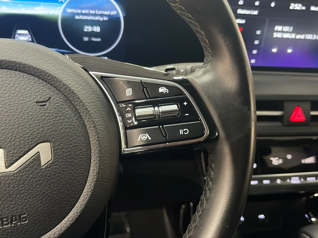 Used 2024 White Kia S image 17