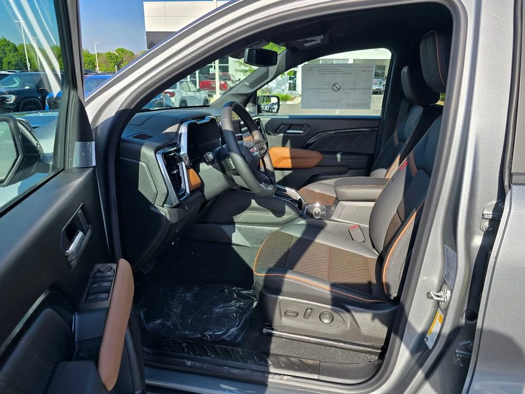 New 2026 Sterling Metallic GMC AT4 image 21