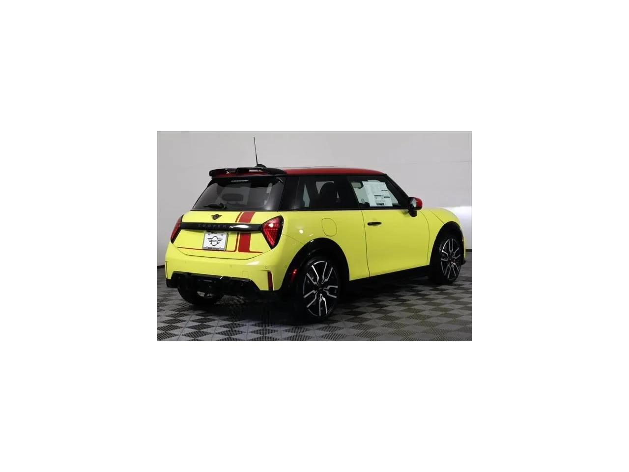 New 2026 Sunny Side Yellow MINI SIGNATURE PLUS image 2