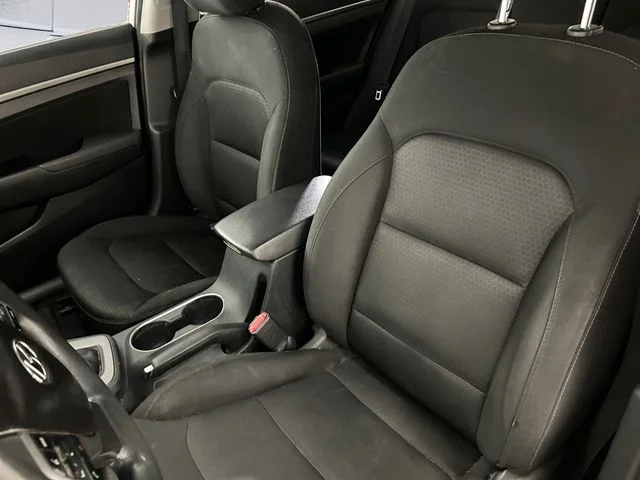 Used 2018 Silver Hyundai SEL image 8