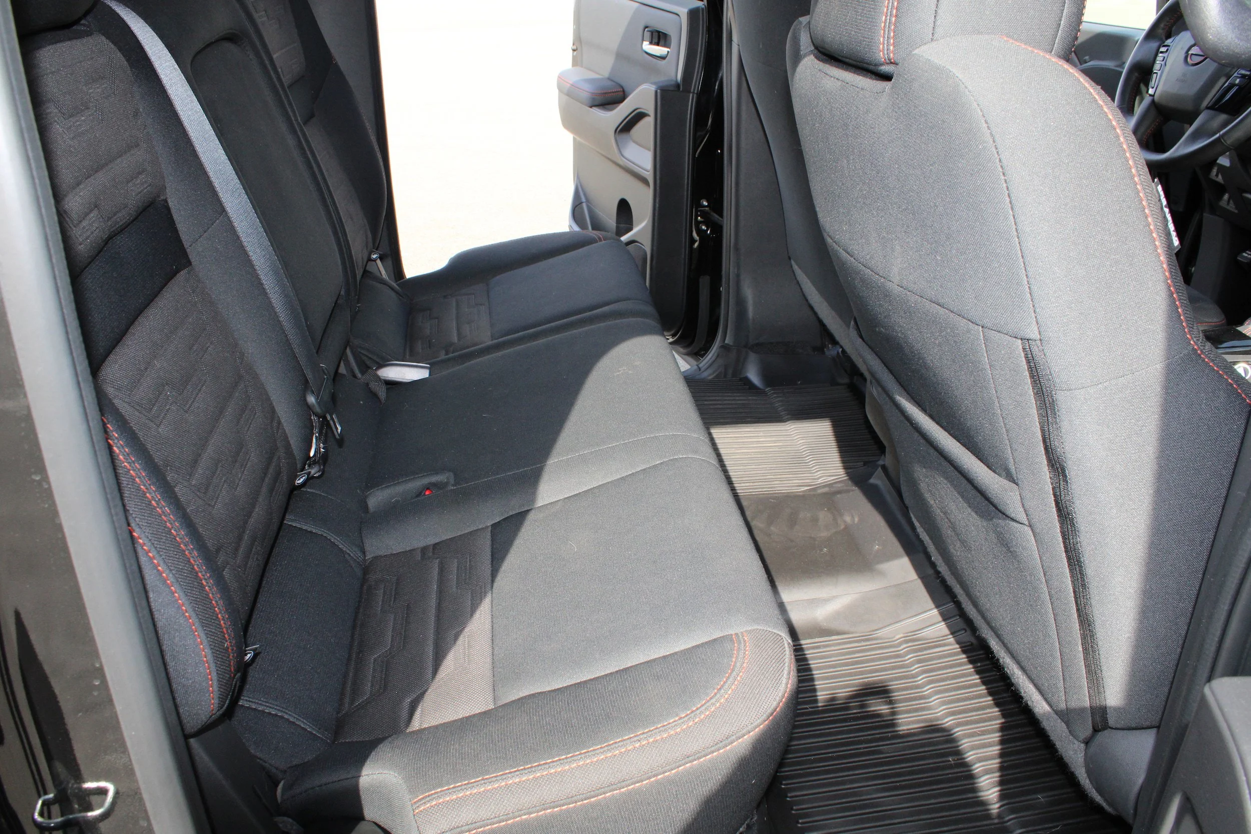Used 2023 Super Black Nissan PRO-4X image 9