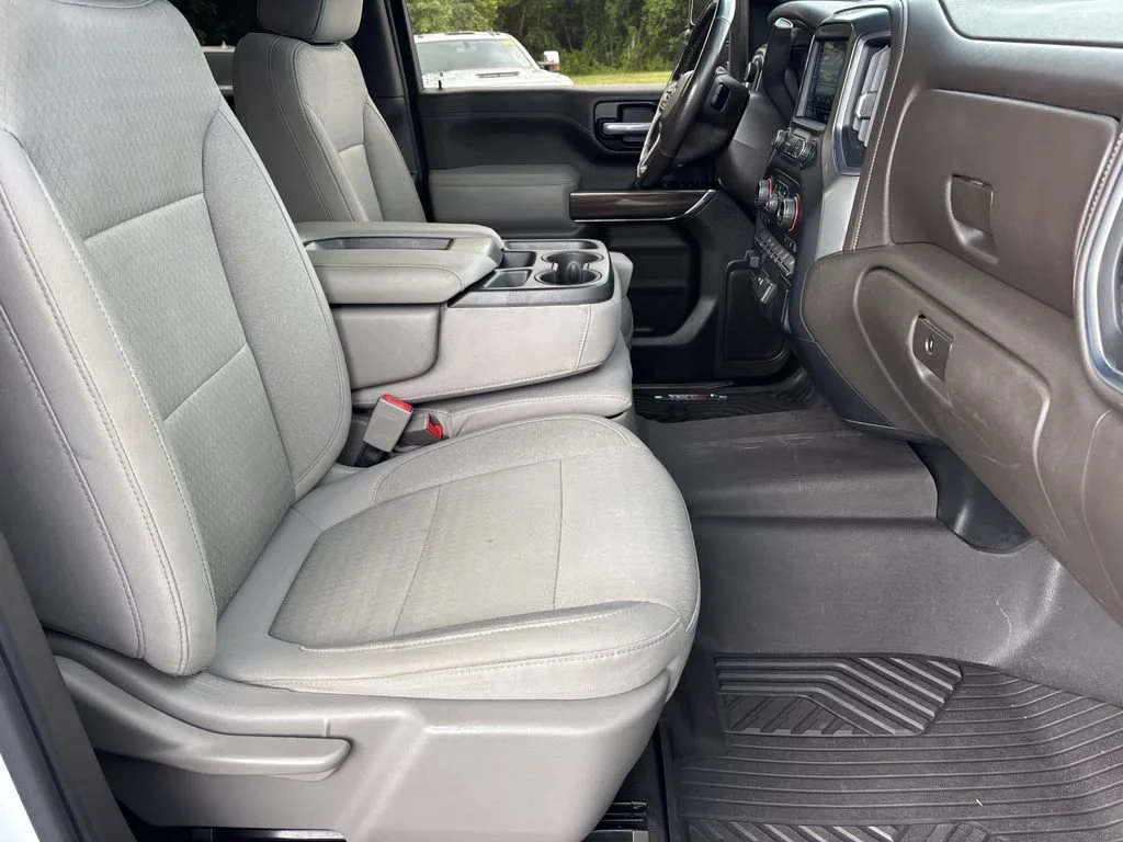 Used 2020 SUMMIT WHITE Chevrolet LT image 23