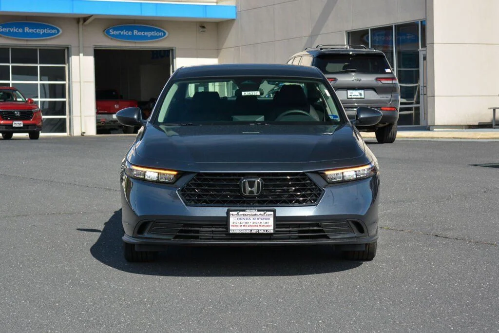 New 2026 Meteorite Gray Metallic Honda LX image 2