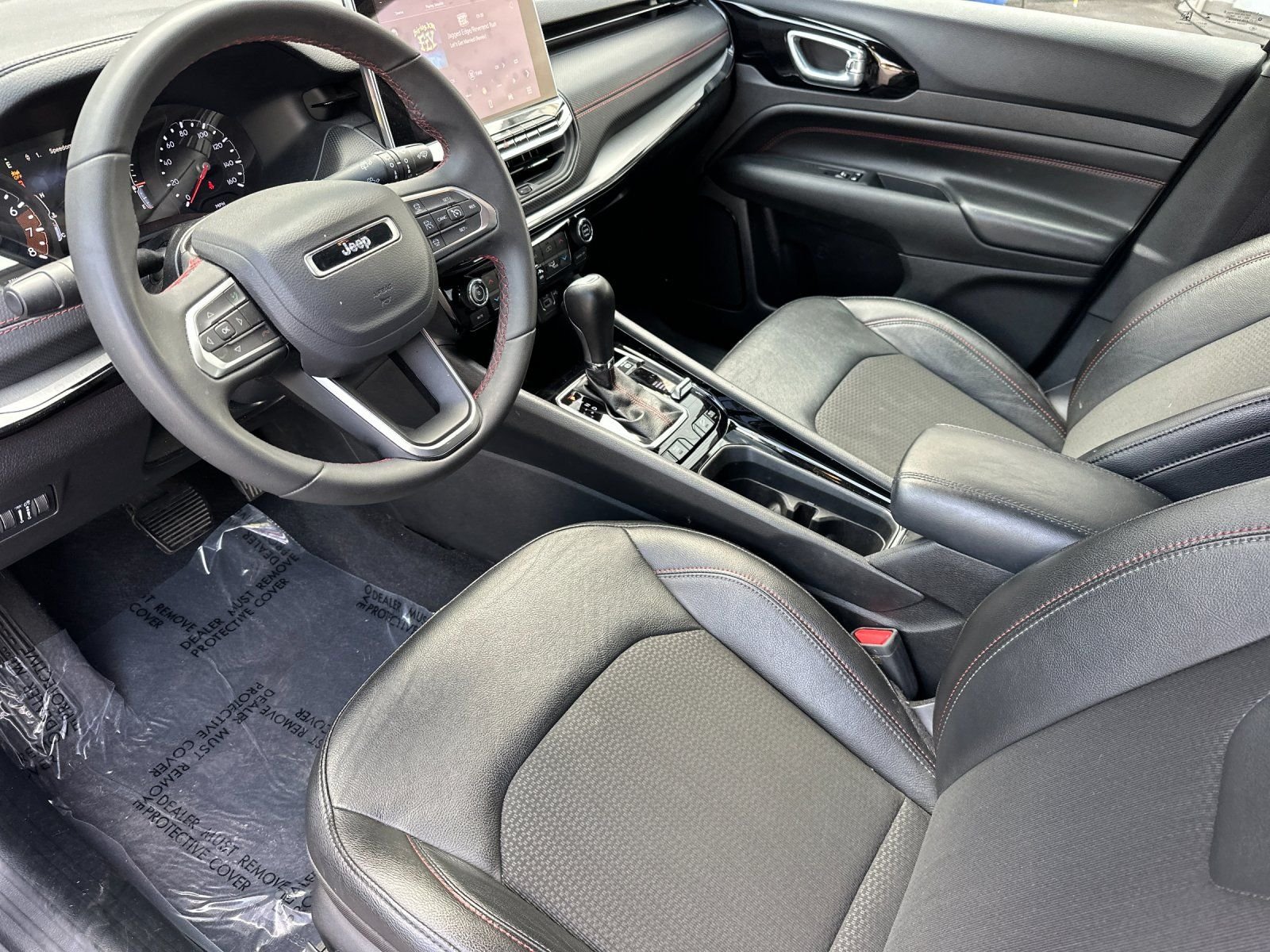 Used 2025 Silver Jeep Trailhawk image 9