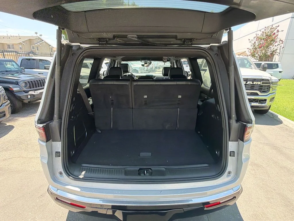 Used 2024 Silver Jeep Series II image 20