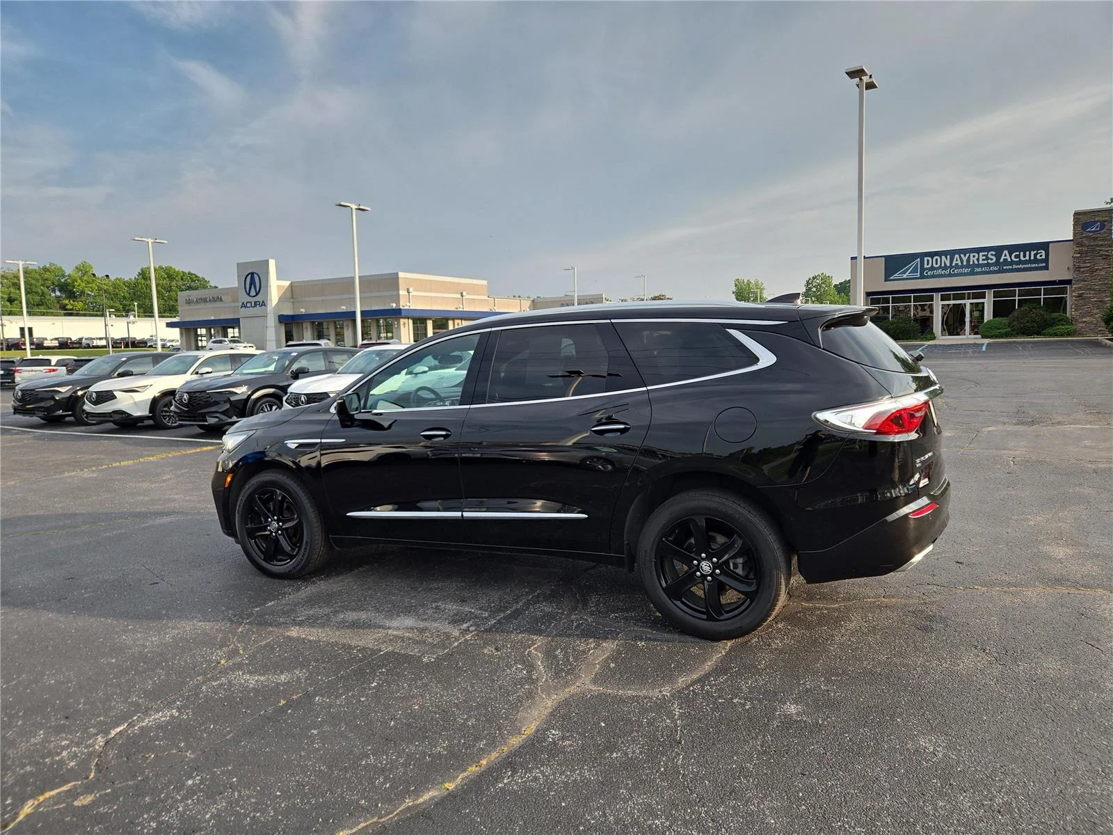Used 2023 Ebony Twilight Metallic Buick Essence image 30