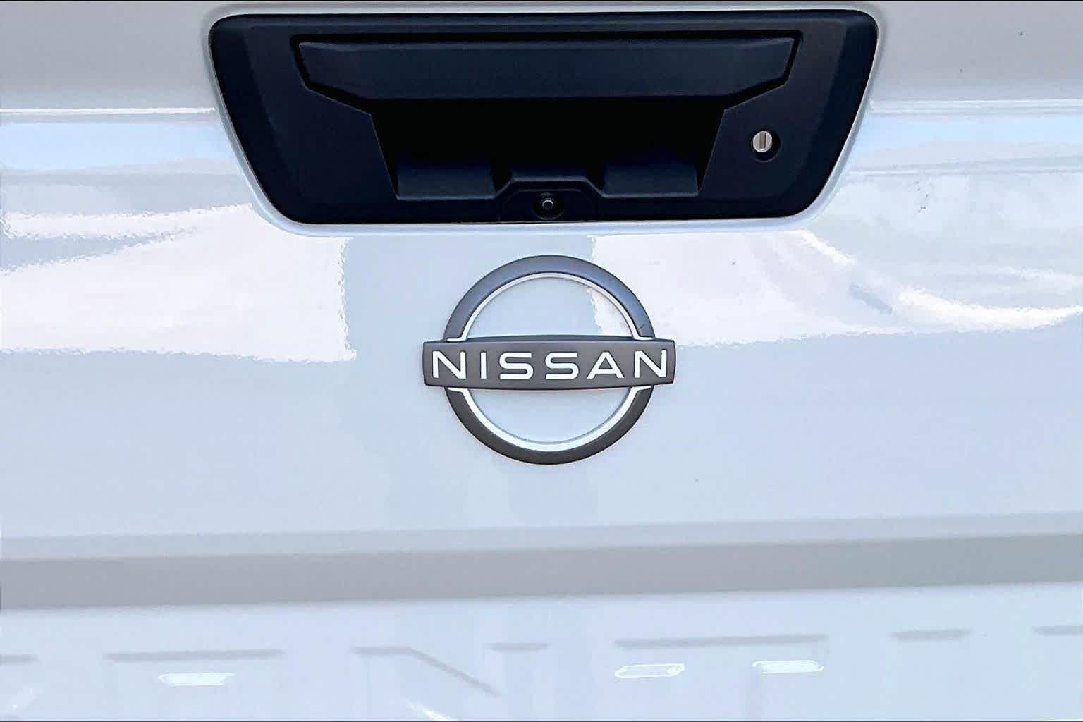 New 2026 QAK/GLACIER WH Nissan S image 8