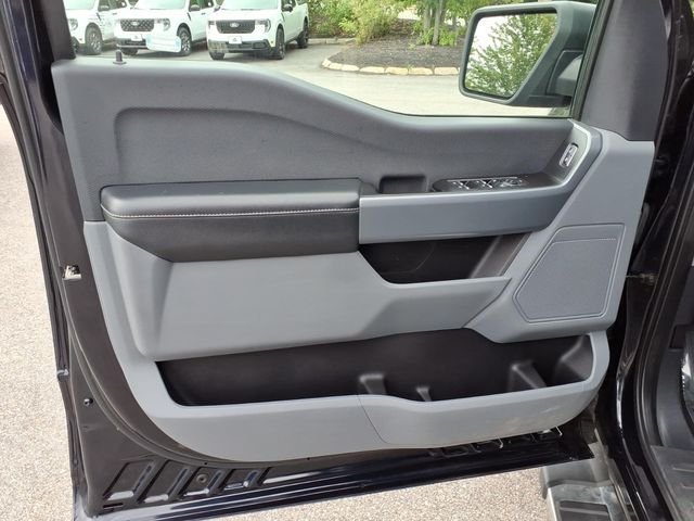 Used 2022 Blue Ford XLT image 19