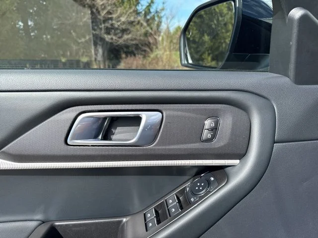 New 2026 Carbonized Gray Metallic Ford Tremor® image 15