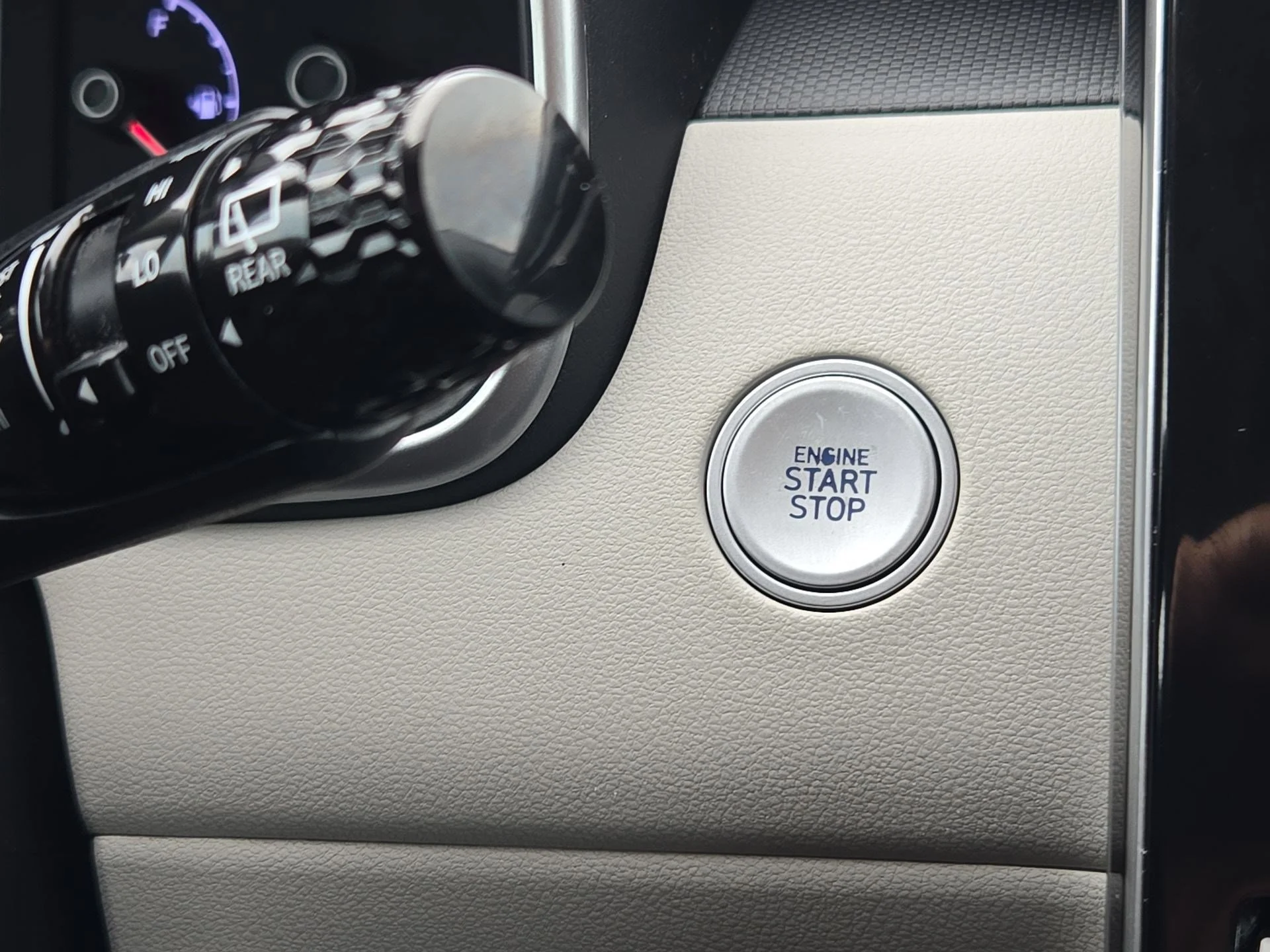 Used 2024 Black Pearl Hyundai SEL image 19