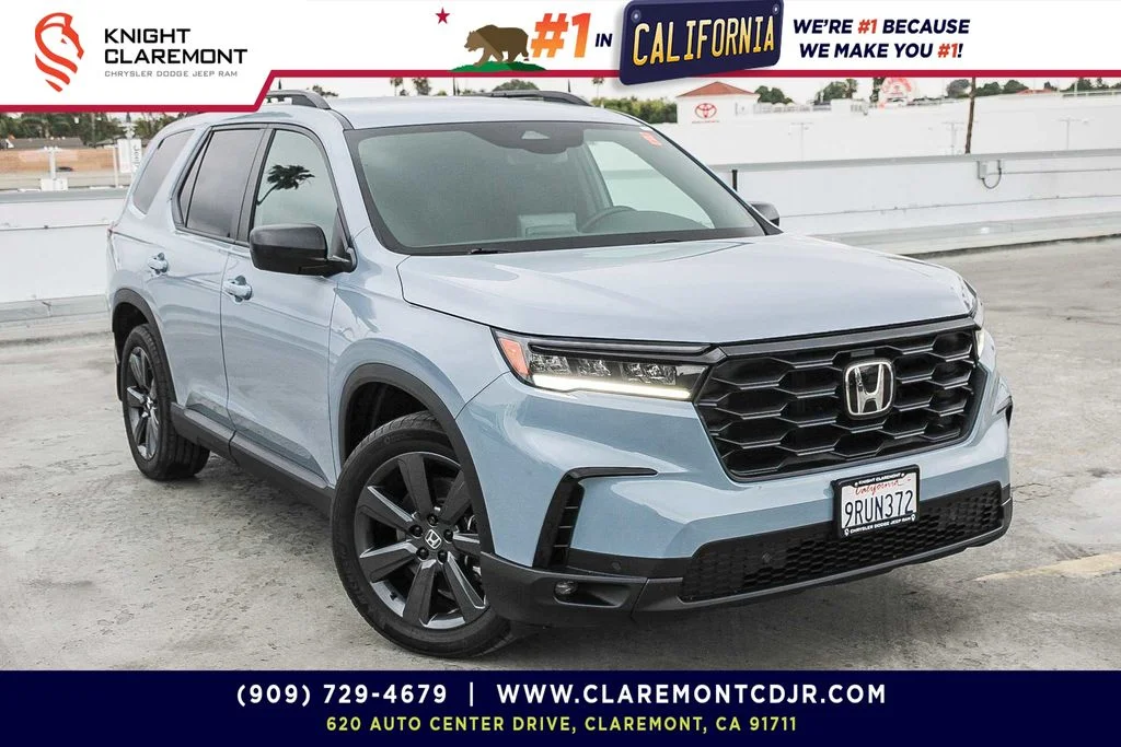 2025 Honda Pilot Sport AWD's photo