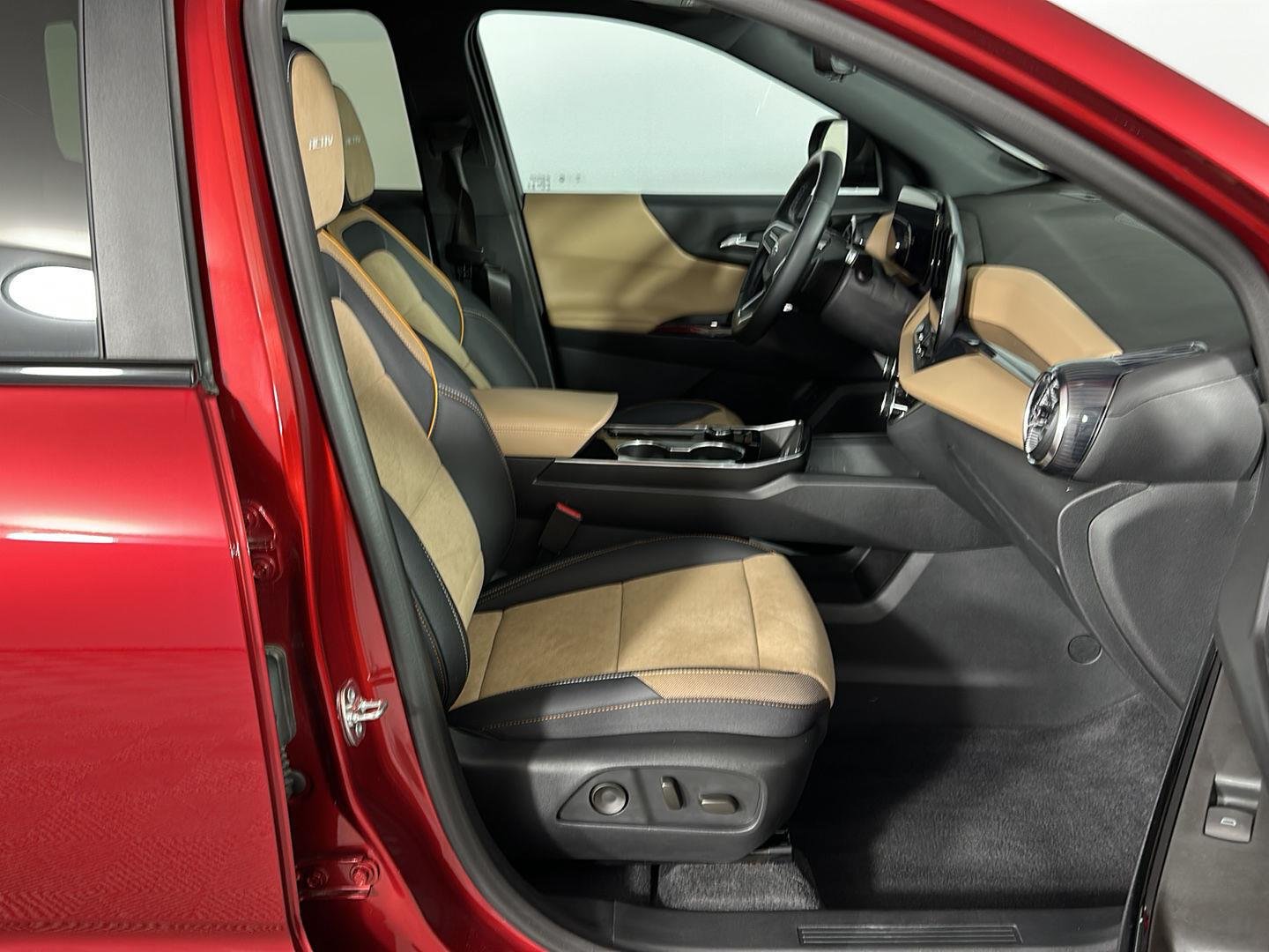 Used 2025 Radiant Red Tintcoat Chevrolet AWD ACTIV image 29