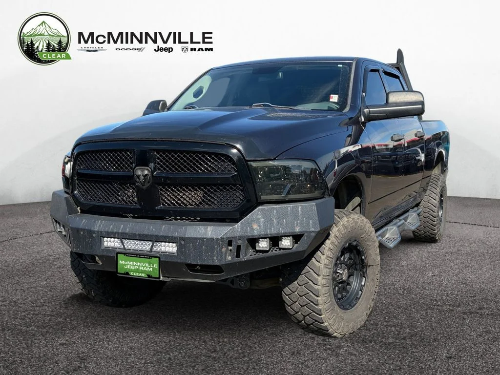 2014 RAM 1500 ST Crew Cab 4x4 149"wb's photo