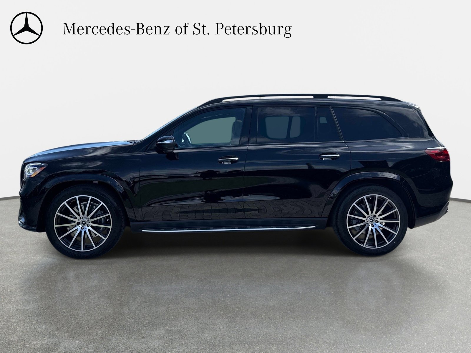 New 2026 Black Mercedes-Benz 450 4MATIC® SUV image 3