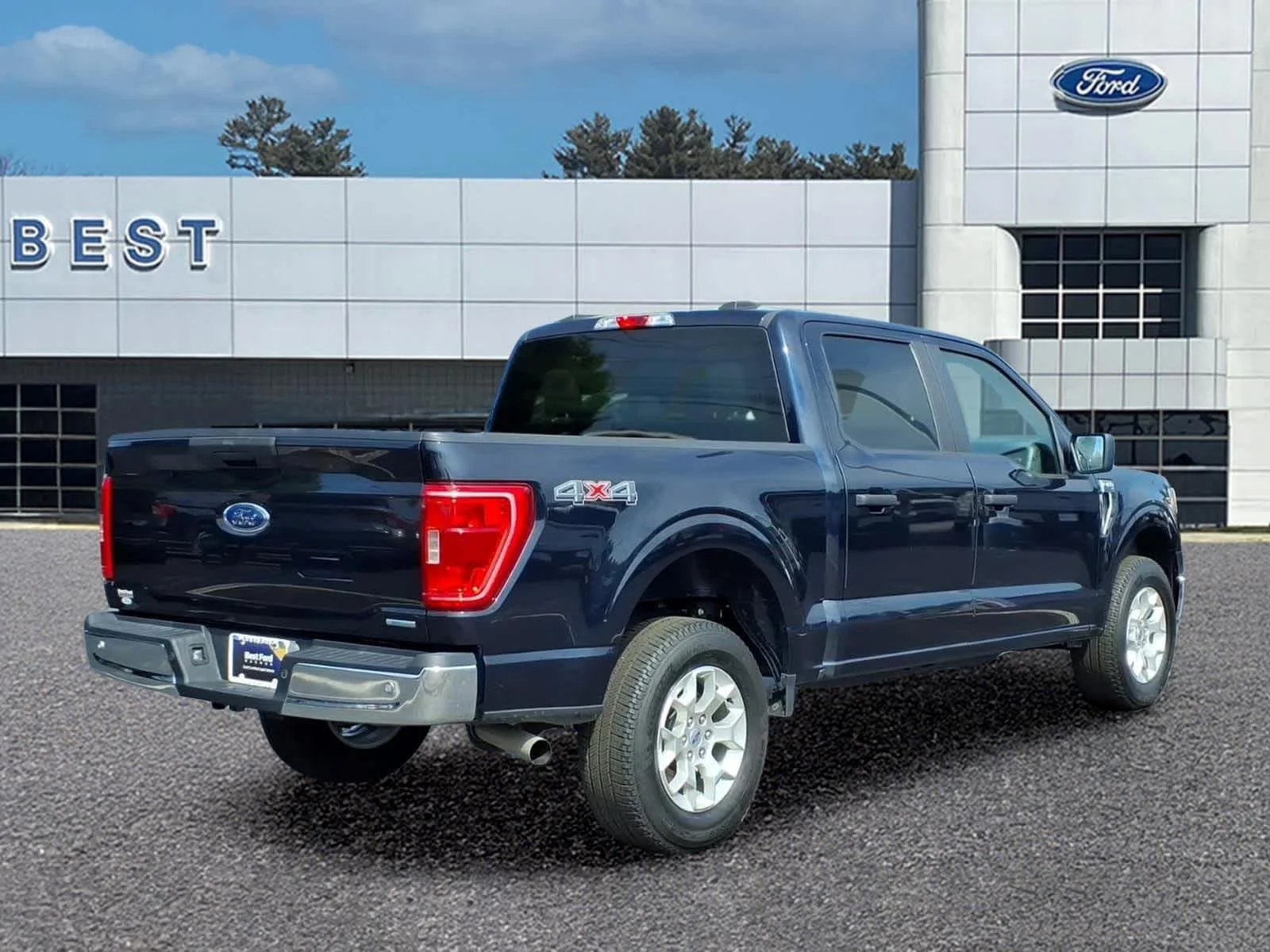 Used 2023 Antimatter Blue Ford XLT image 7