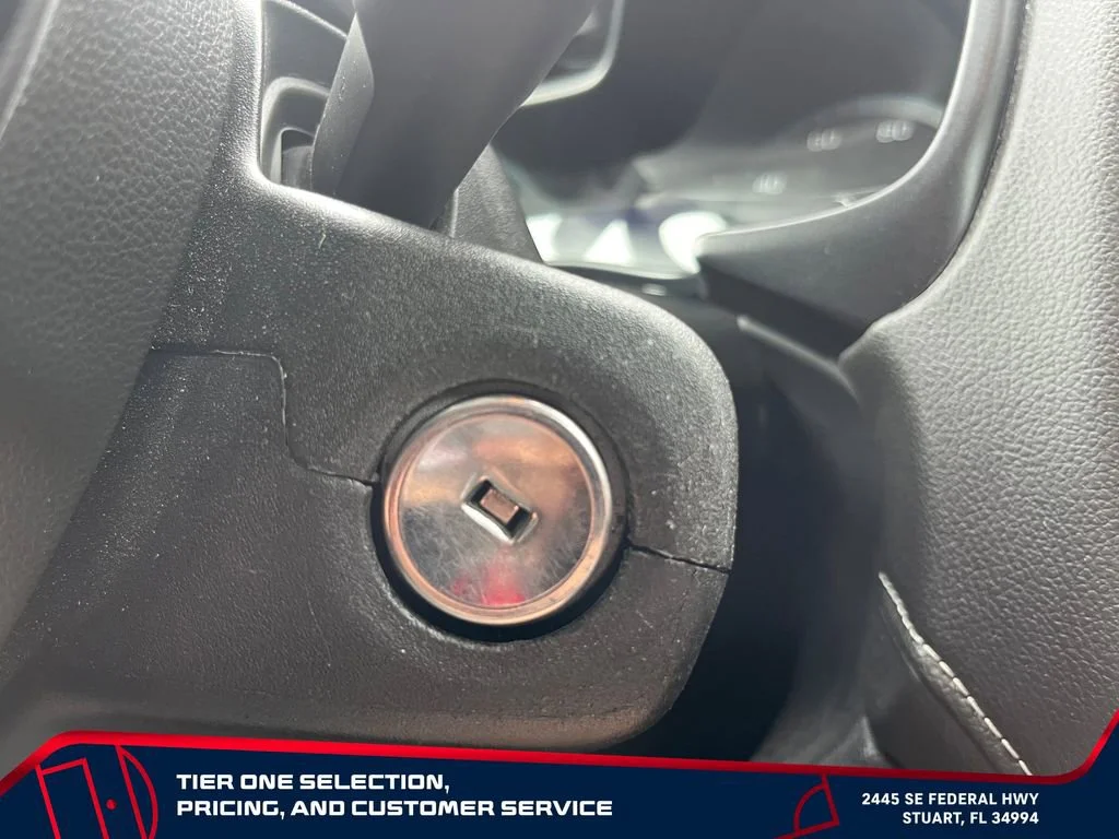 Used 2019 SUMMIT WHITE GMC 2WD Denali image 22