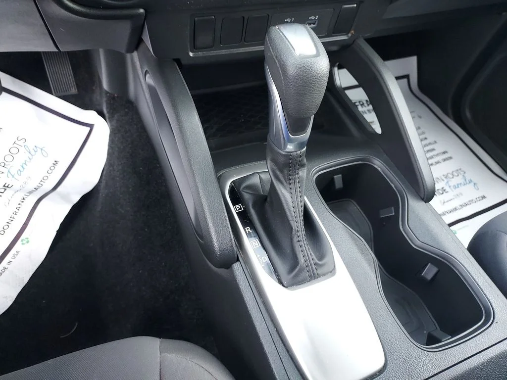 Used 2024 White Nissan S image 27