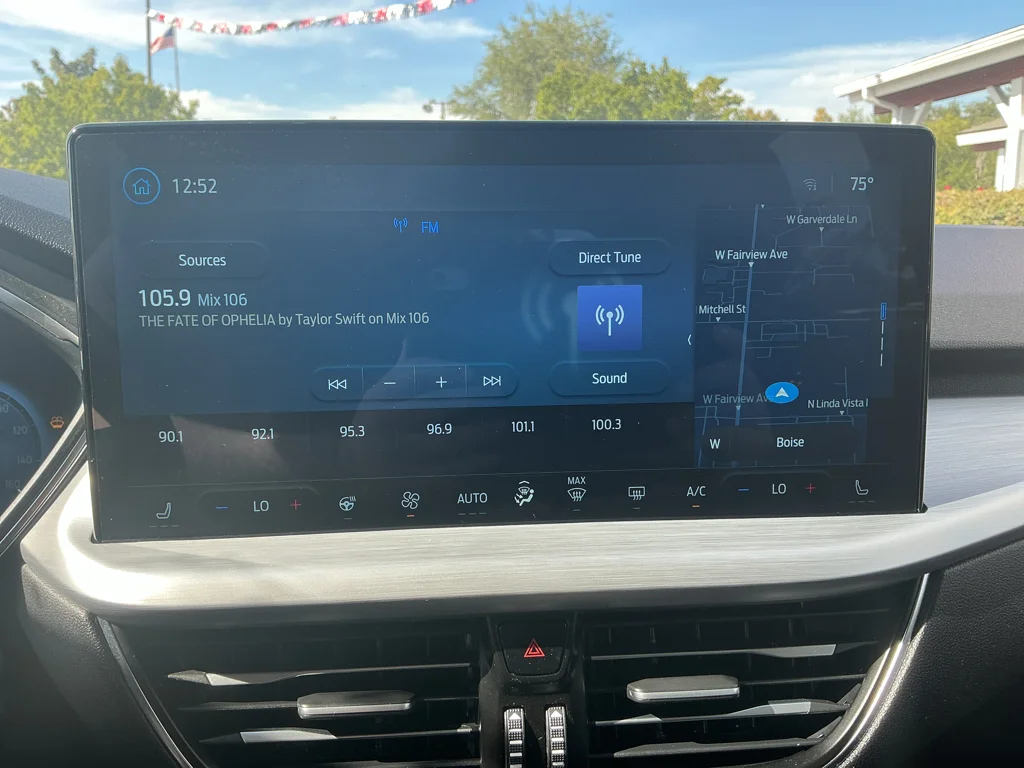 Used 2025 Carbonized Grey Metallic Ford Platinum image 20