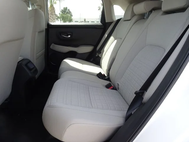 New 2027 Platinum White Pearl Honda LX image 9
