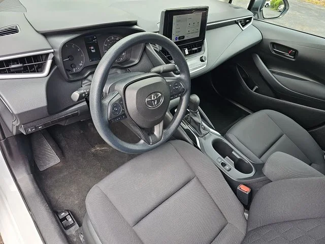 Used 2023 White Toyota LE image 11