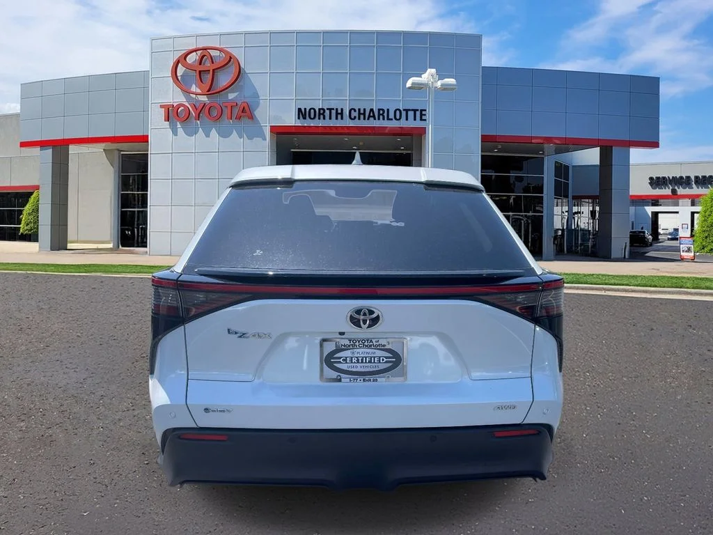 2024 Toyota bZ4X XLE - Photo 9