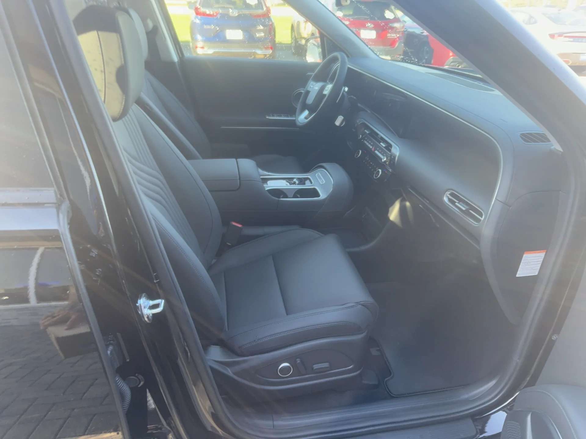 New 2027 Abyss Black Pearl Hyundai SEL Premium 7P image 4