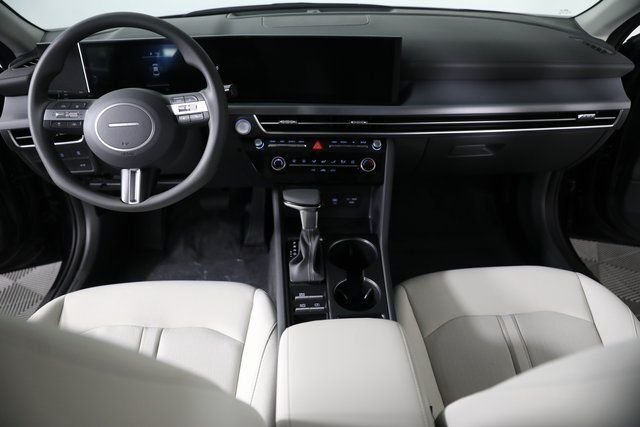 New 2026 Blue Hyundai SE image 23