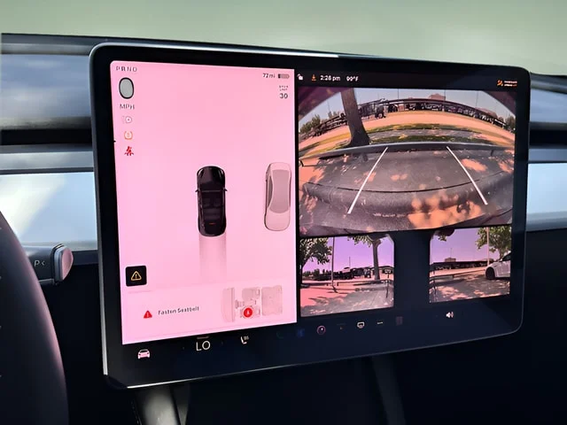 Used 2022  Tesla Long Range image 8