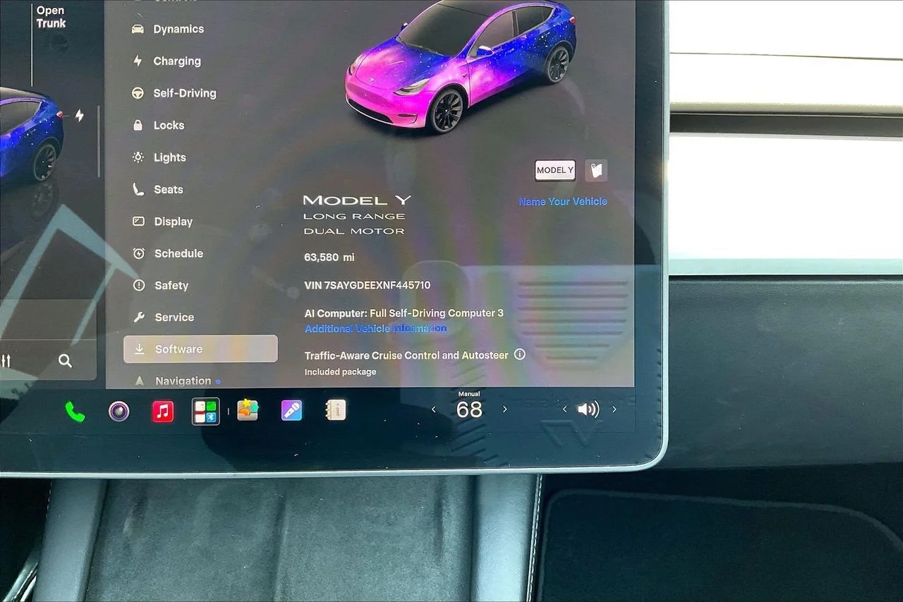Used 2022  Tesla Long Range image 11
