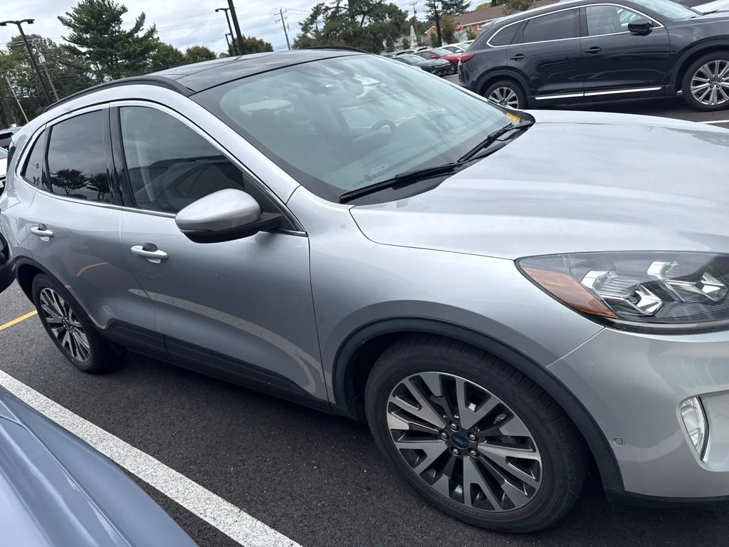 Used 2020 Silver Ford Titanium image 2