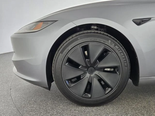 2025 Tesla Model 3 Long Range's photo
