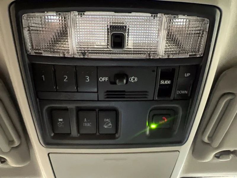Used 2024  Toyota SR5 Premium image 27