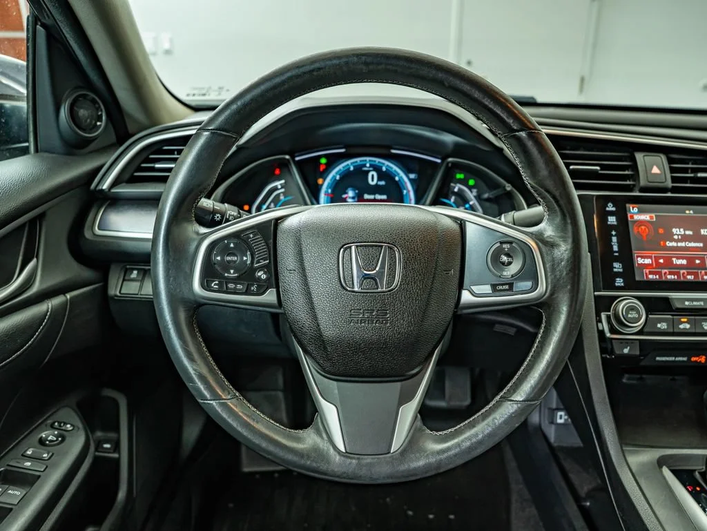 Used 2017 Gray Honda EX-L image 22