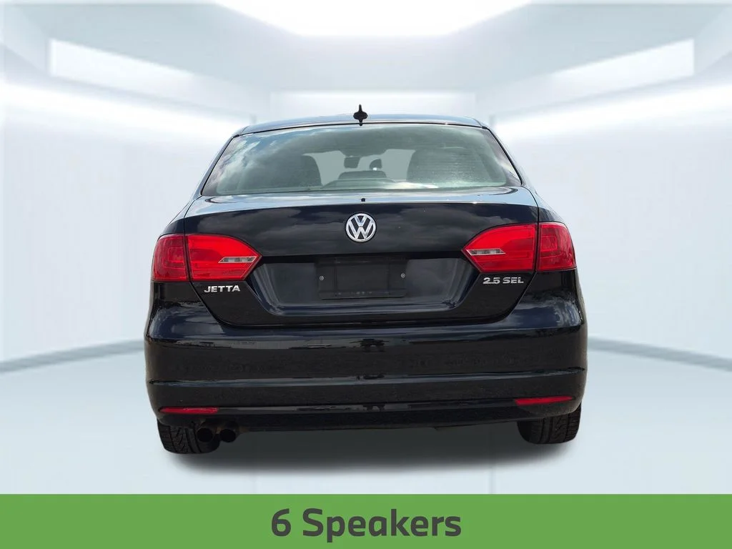 Used 2013 Black Volkswagen SEL image 5