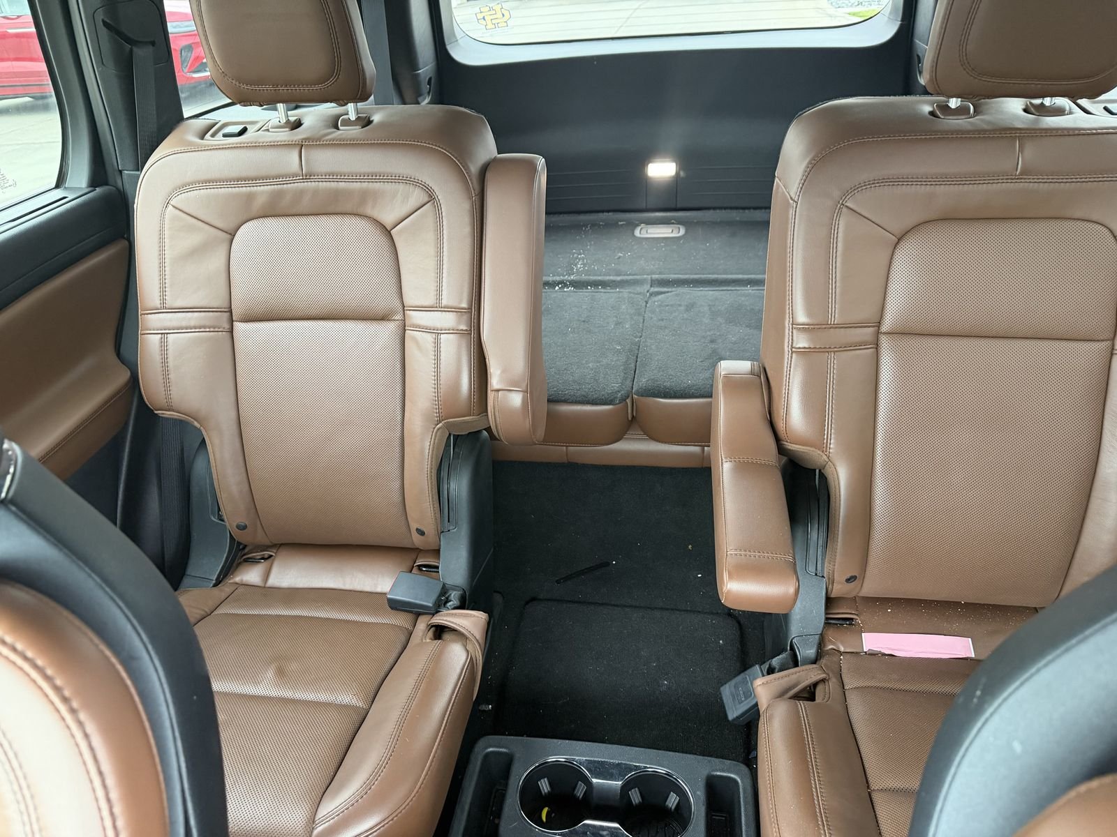 Used 2020 White Lincoln Reserve image 6
