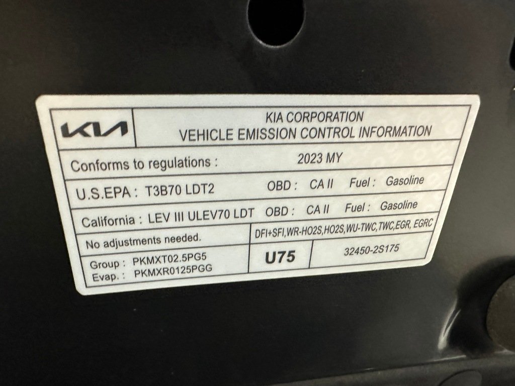 Used 2023 Black Kia X-Line image 37