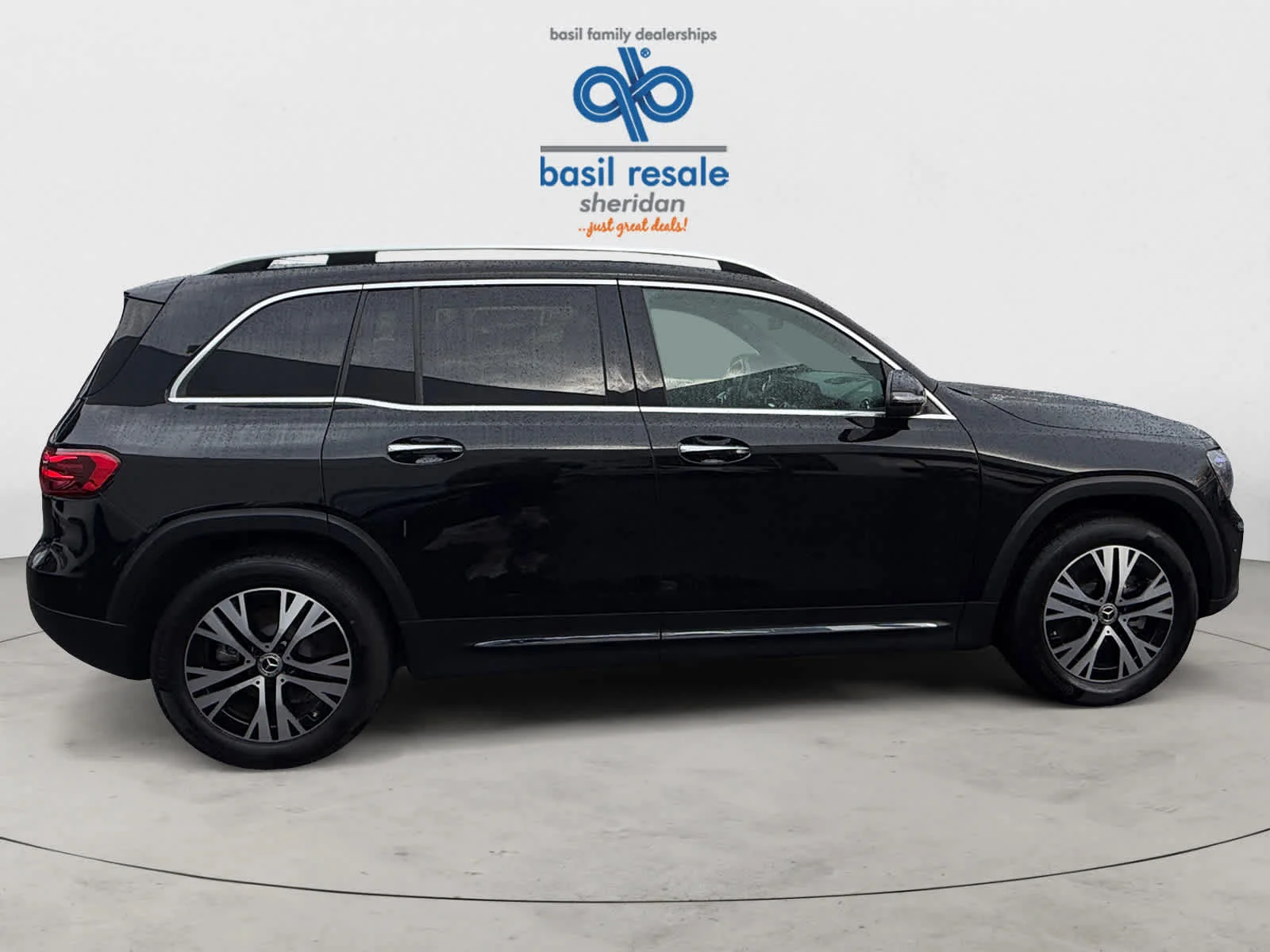 Used 2024 Night Black Mercedes-Benz GLB 250 image 8