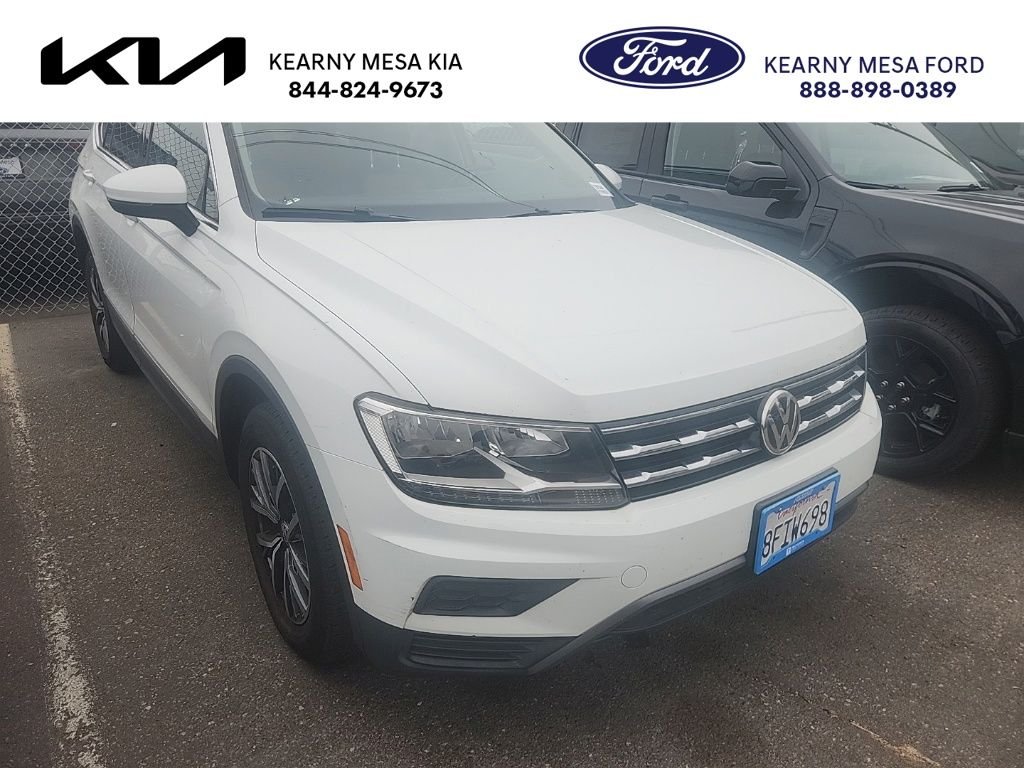 Used 2018 White Volkswagen 2.0T SE image 1