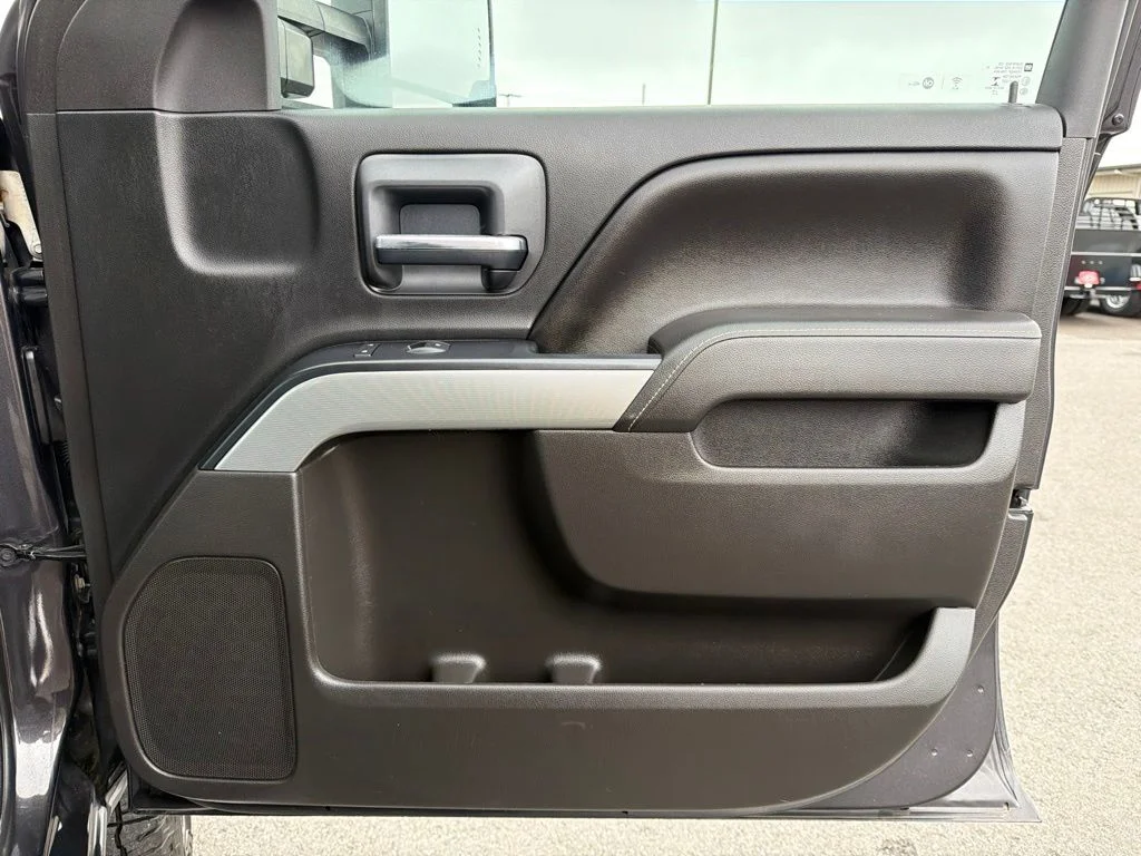 Used 2016 Gray Chevrolet LT image 21