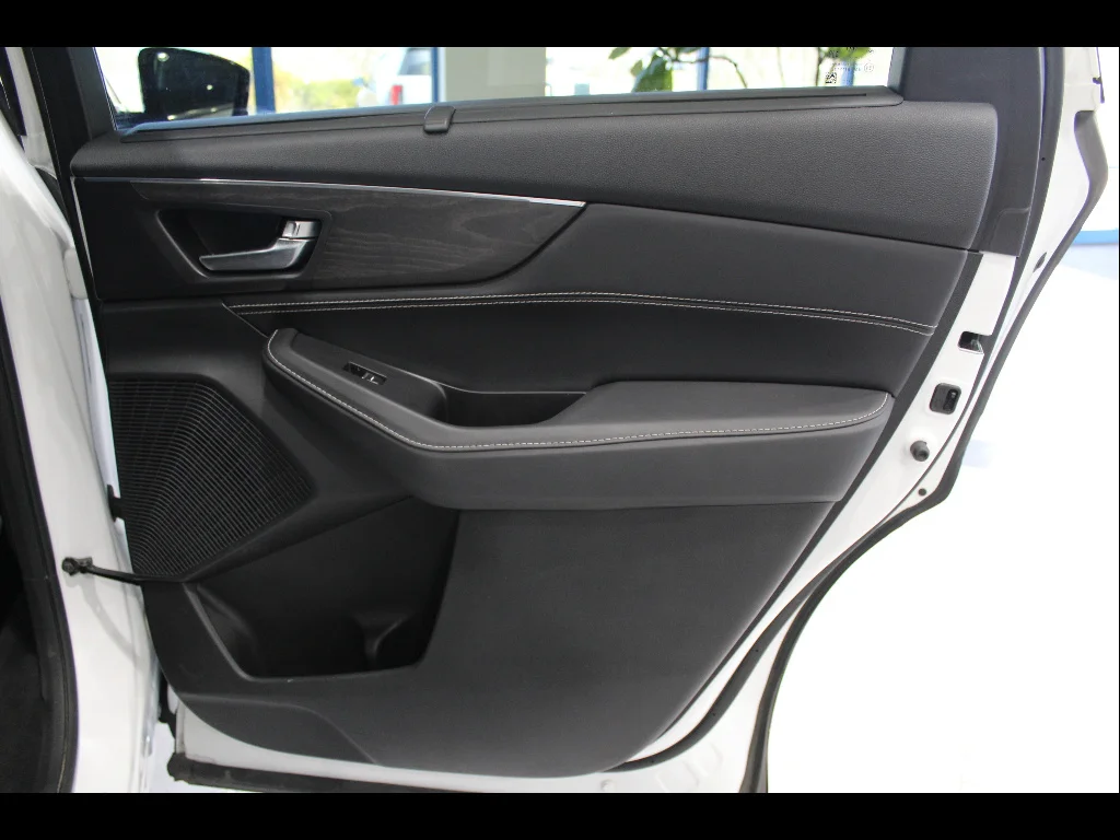 Used 2023 Platinum White Pearl Acura SH-AWD w/Advance image 23