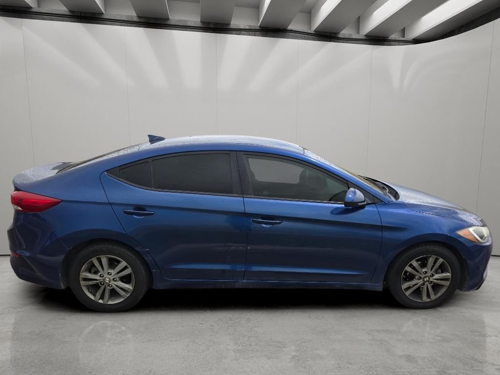 Used 2018 Lakeside Blue Hyundai SEL image 6