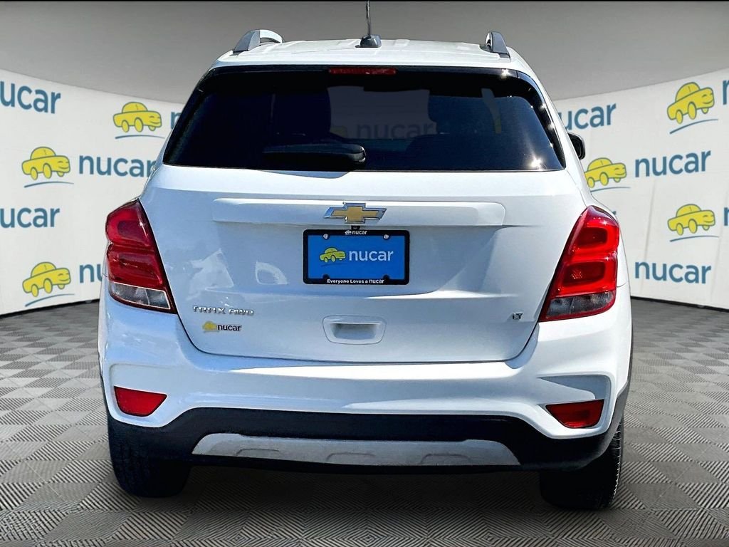 Used 2018 White Chevrolet LT image 5