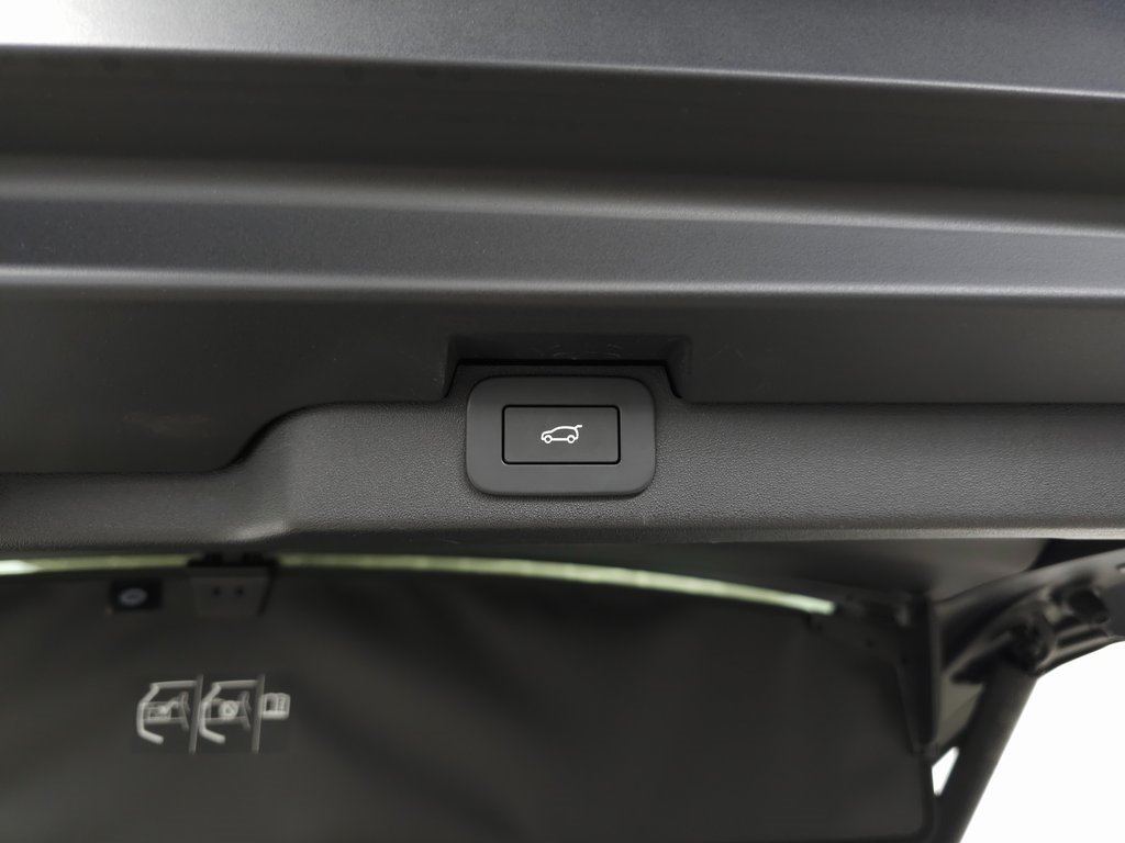 2025 LAND ROVER DISCOVERY - Image 6