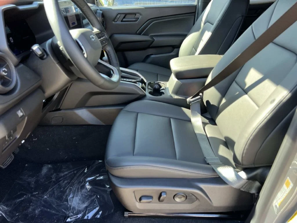 New 2026 Sterling Gray Metallic Chevrolet Trail Boss image 13
