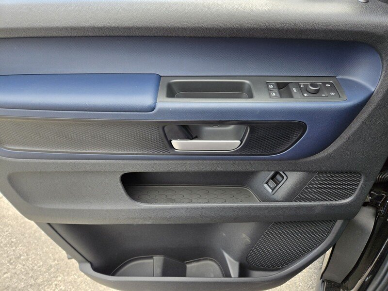 2025 Volkswagen ID. Buzz PRO S - Photo 10