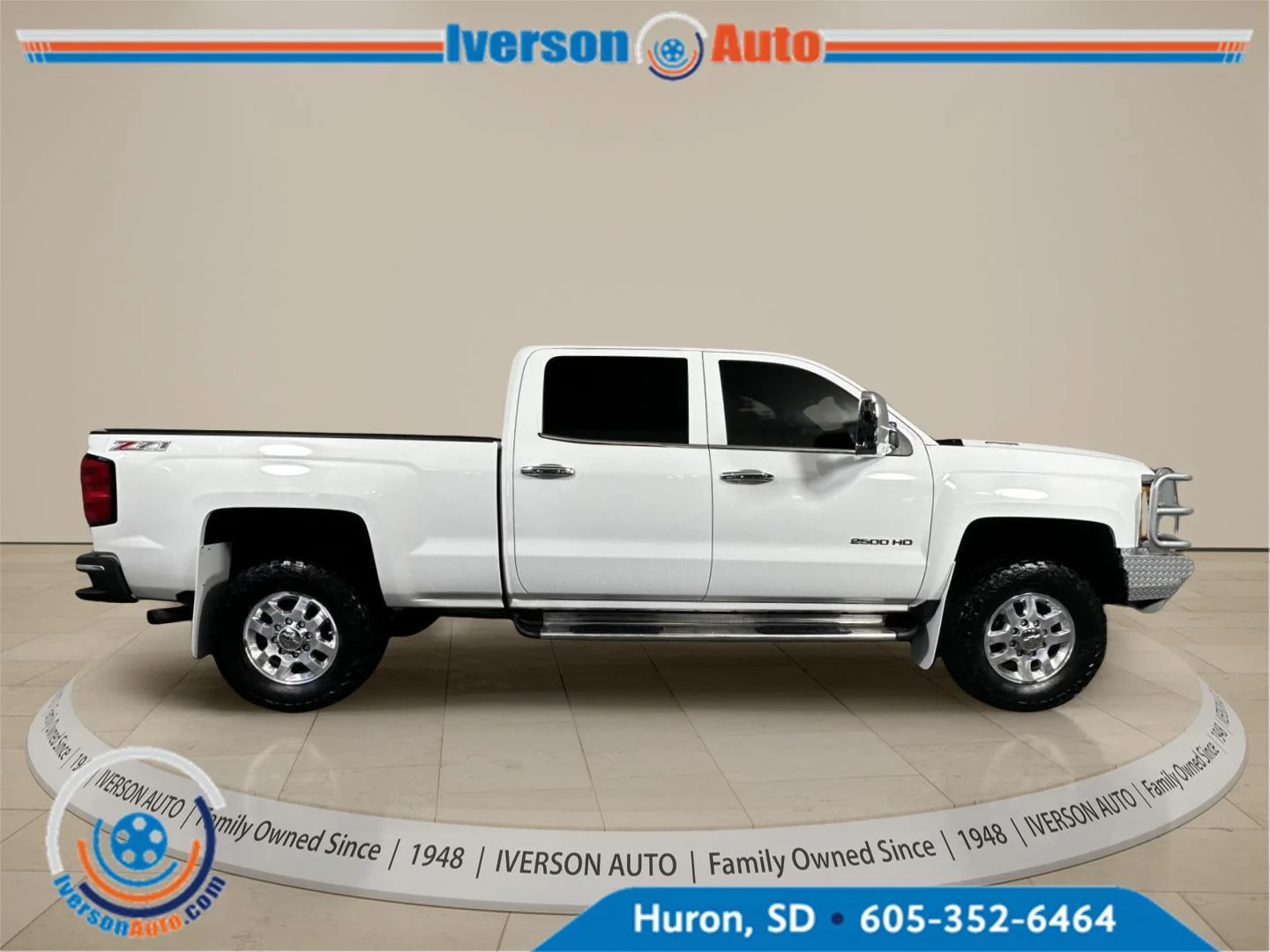 Used 2015 Summit White Chevrolet LT image 11